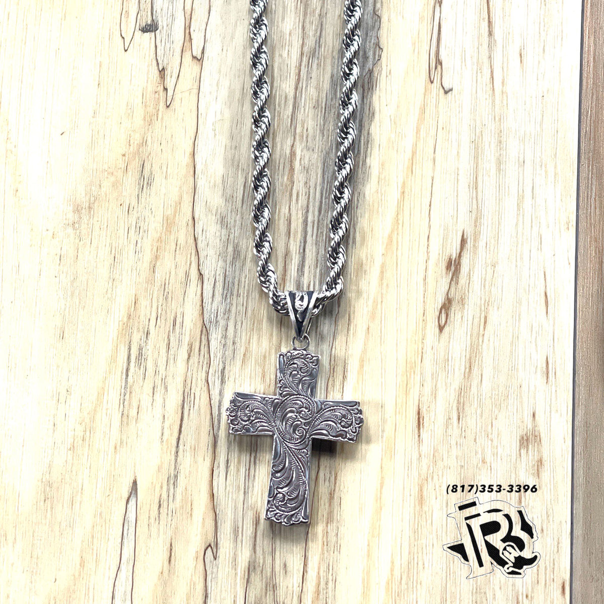 Justin “  MEN WESTERN NECKLACE CROSS TOOLED TAG D47236 – Botas Rojero