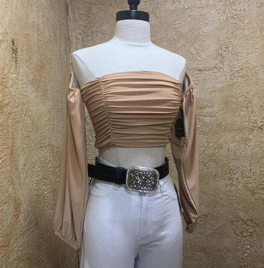 Leli top nude