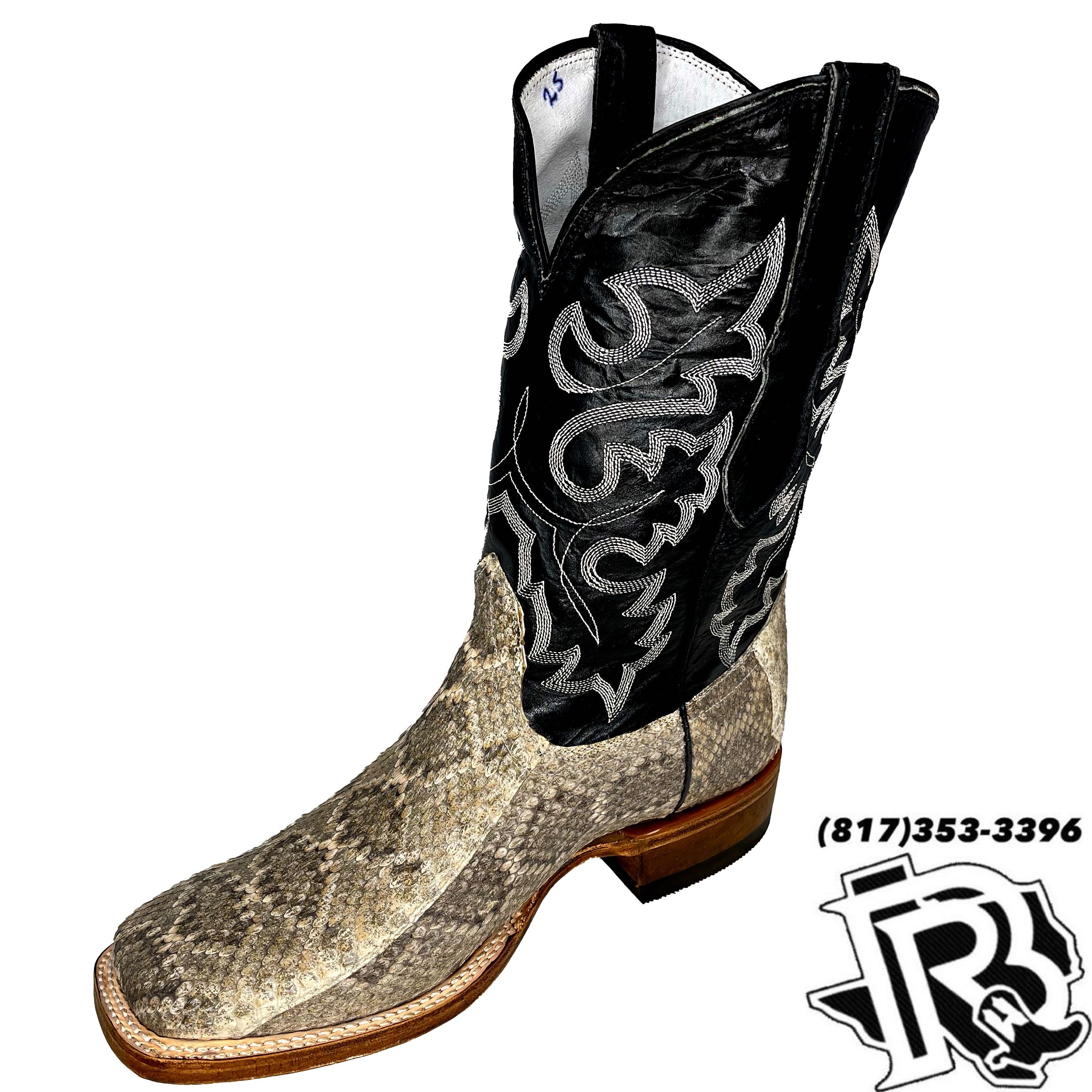 Fashion diamondback rattlesnake square toe boots