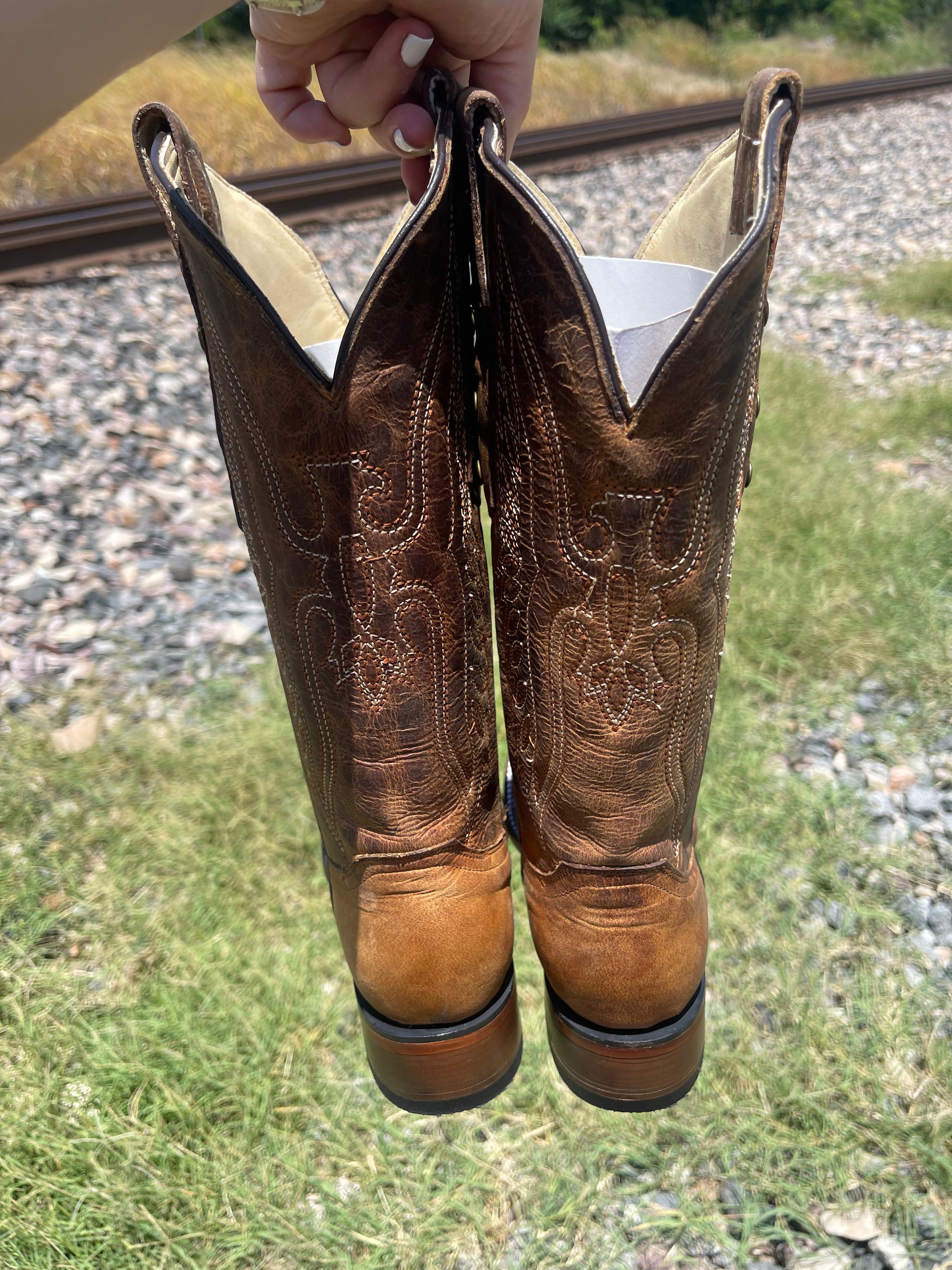 RUSTIC LEATHER | WOMEN SQUARE TOE WESTERN BOOTS MOR300