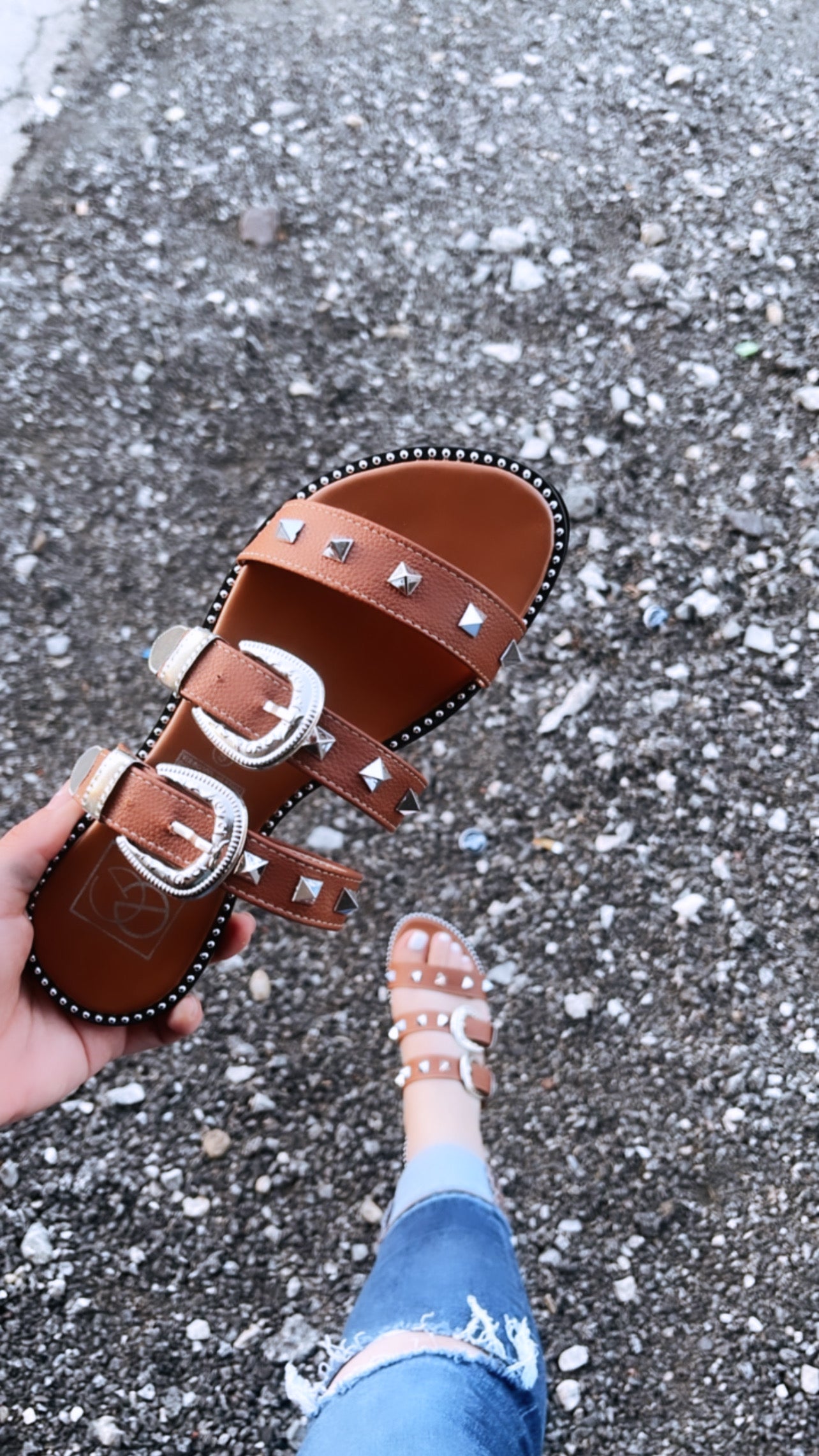 EMI SANDALS TAN